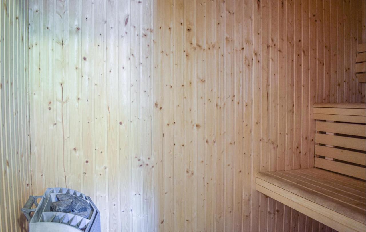 Amazing Home In Nedstrand With 5 Bedrooms, Sauna And Wifi Zewnętrze zdjęcie
